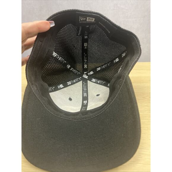Oakley Pro Hat Baseball Cap New Era 39Thirty Size M/L Stretch Fitted 3930 Black - Picture 6 of 8